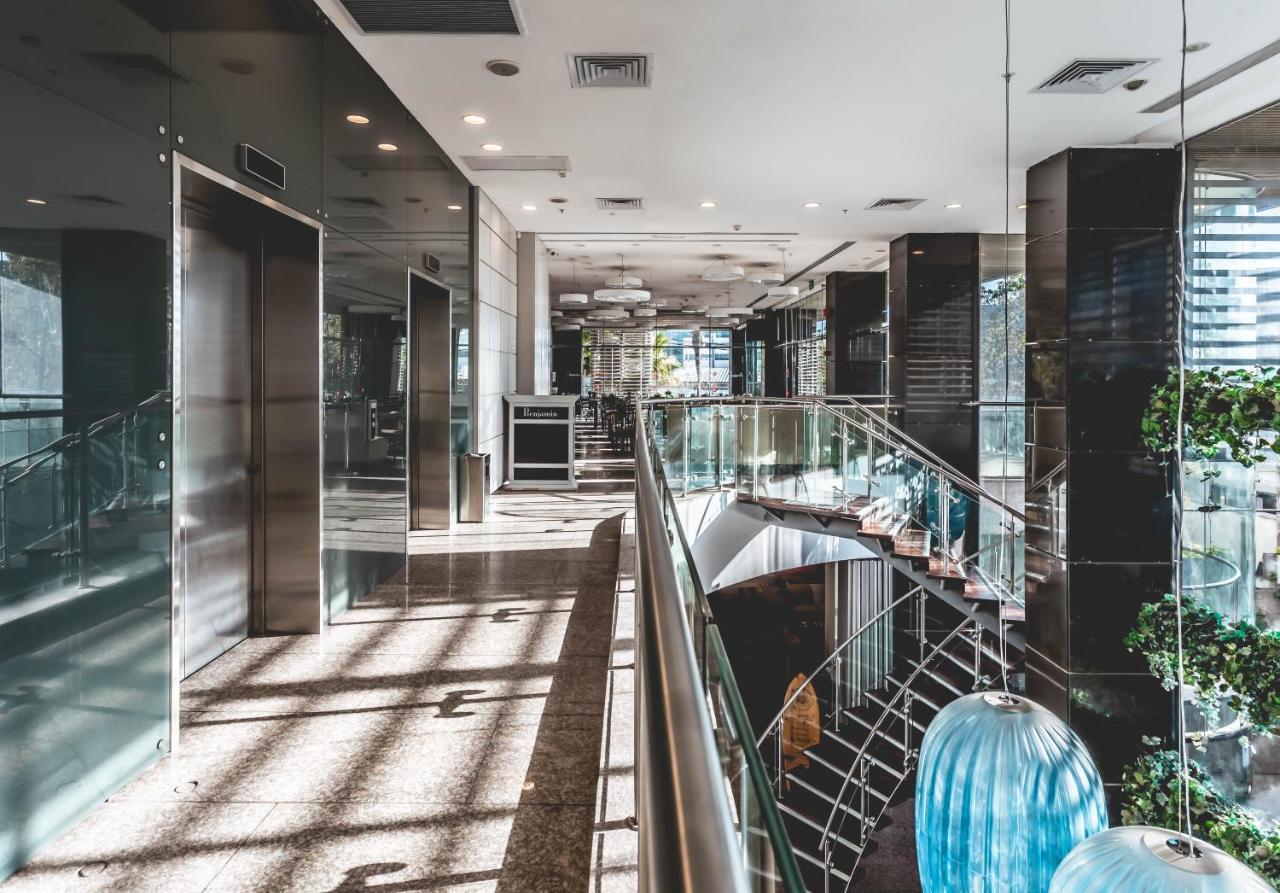 Benjamin Business Hotel Herzelia Buitenkant foto